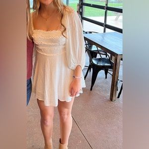 Selfie Leslie white dress